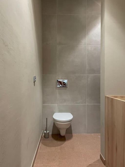 Authentic 1 Bd Old Town Apartment By Hostlovers Каунас Екстер'єр фото